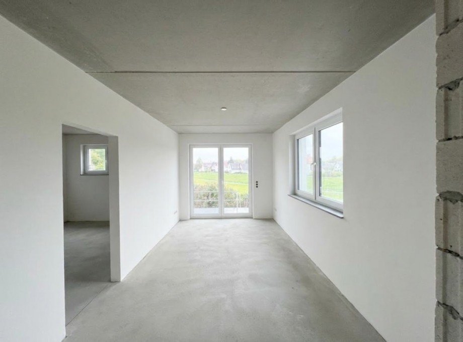 Blick zum Balkon von der K�che KLI bearbeitet Etagenwohnung Bad Oeynhausen