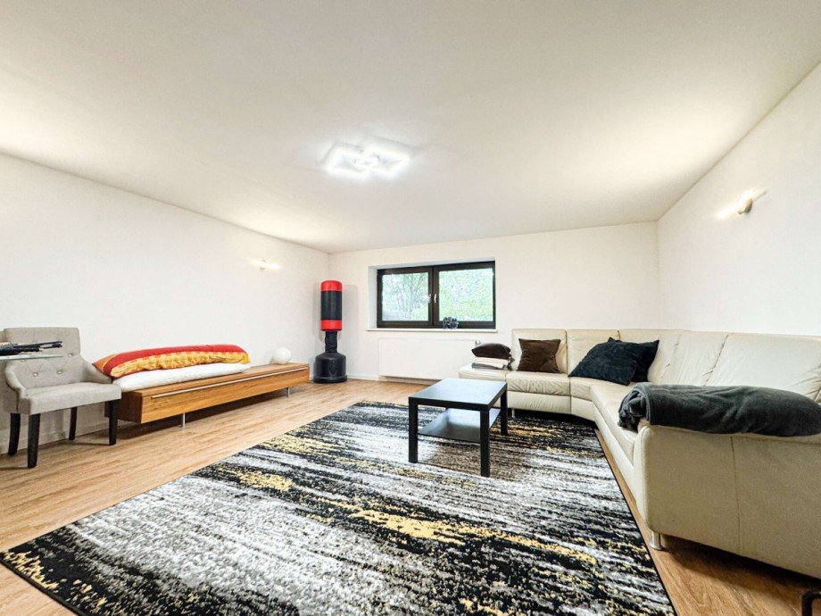 Wohnzimmer / Hobbyraum Kell... Einfamilienhaus Bad Oeynhausen