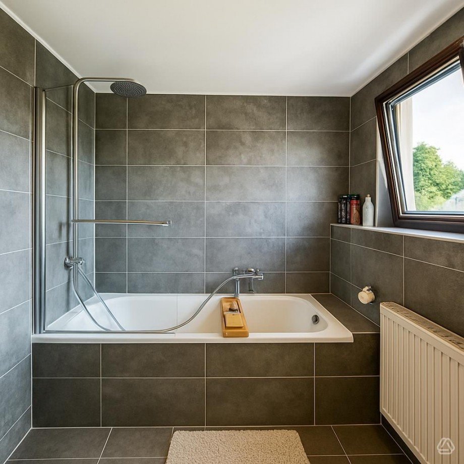 Bad im OG Einfamilienhaus L�hne