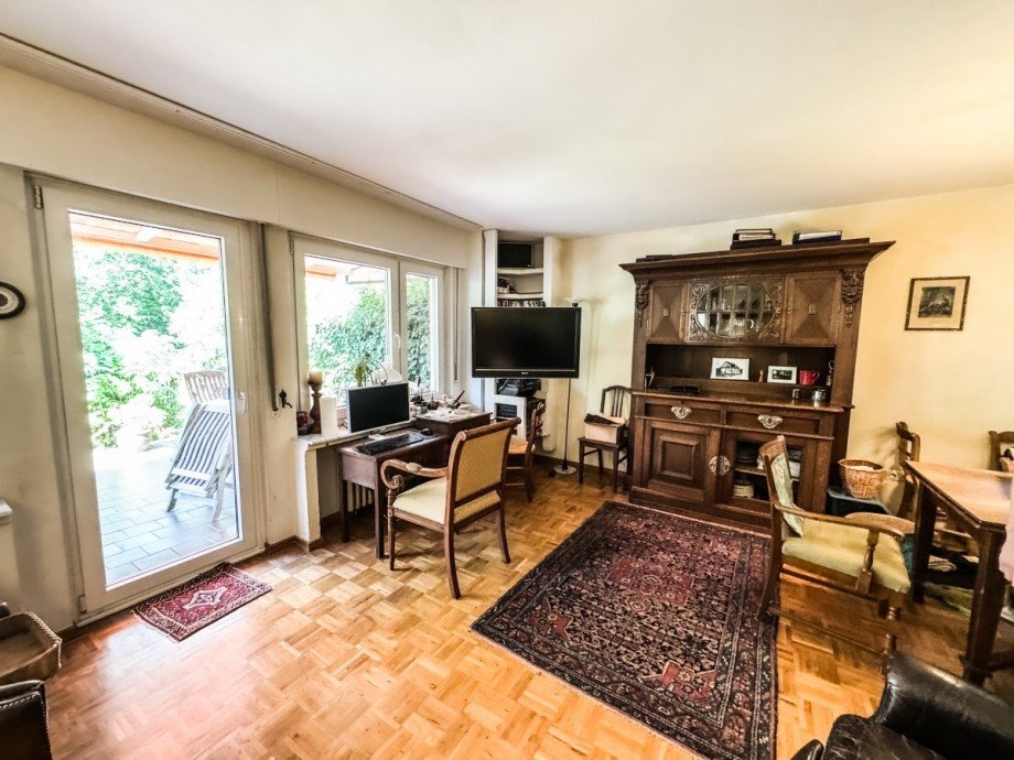 Wohnzimmer mit Zugang zur Terrasse Reihenendhaus Bad Oeynhausen