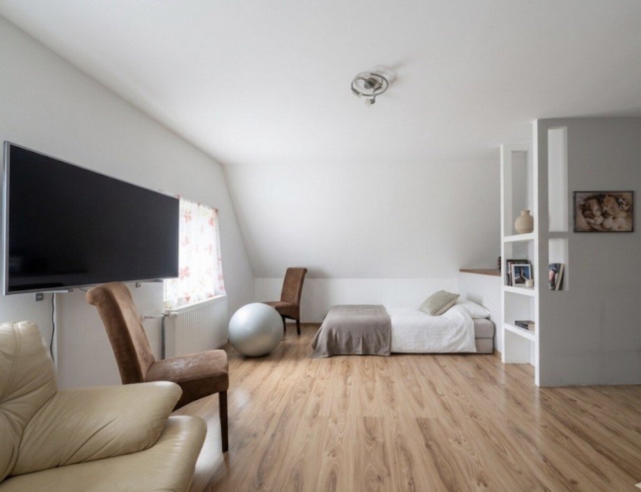 Wohnzimmer Dachgeschoss Mehrfamilienhaus Vlotho