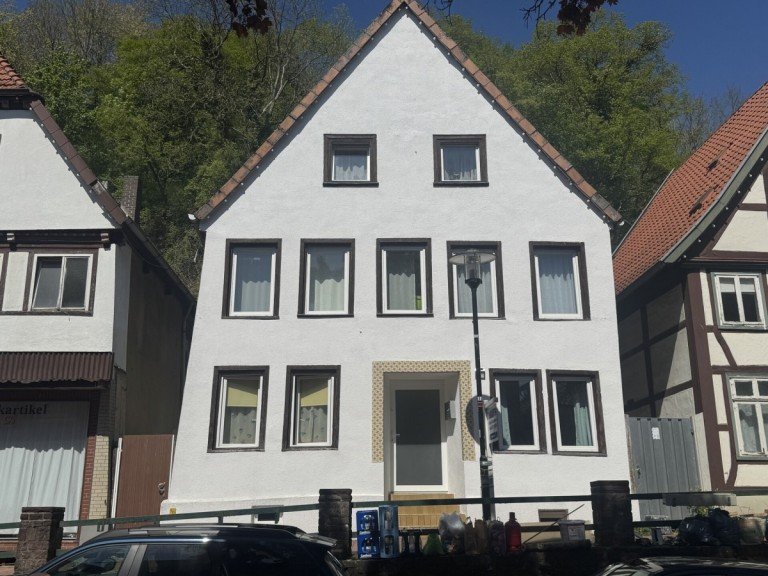 Ansicht von vorne Vlotho Mehrfamilienhaus Historisches Wohnhaus mit Entwicklungspotenzial in zentraler Lage von Vlotho