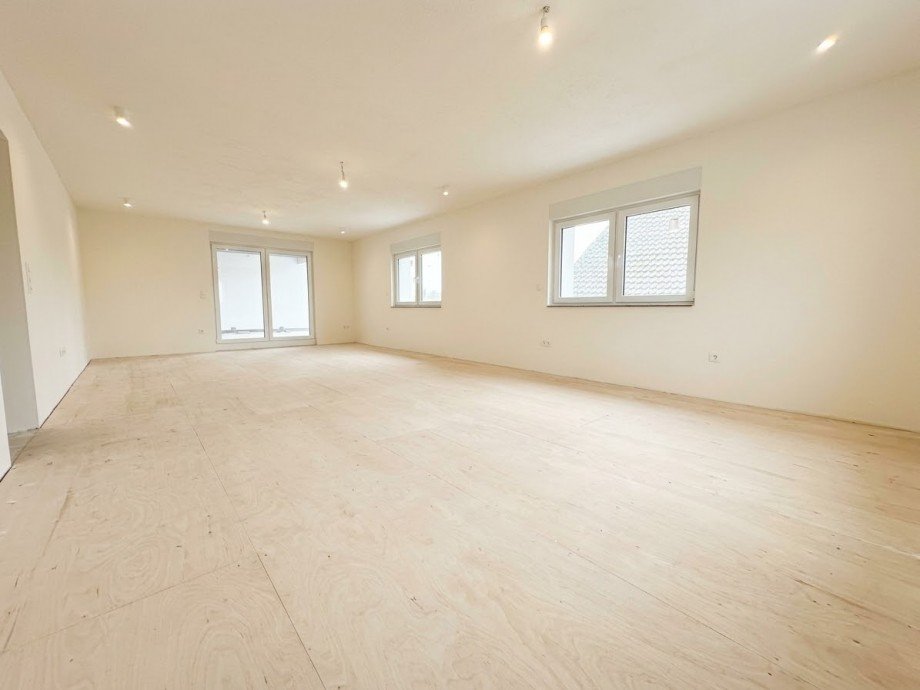 Wohn / Esszimmer KI bearbeitet Etagenwohnung Bad Oeynhausen